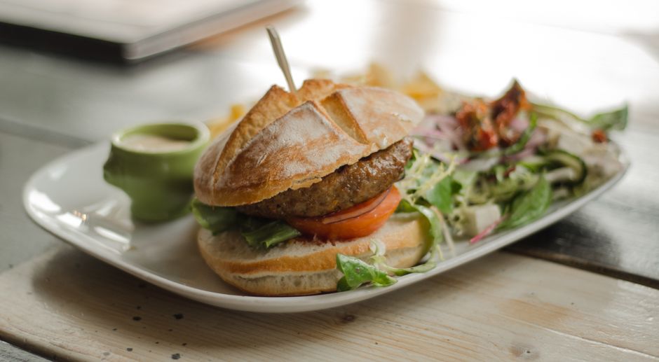 Fresh North Andover restaurant food feature with quality burgers